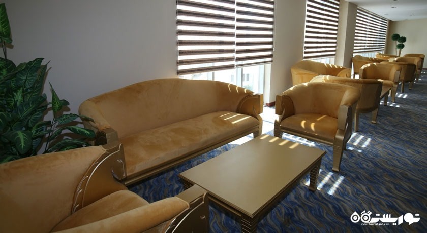 محوطه نشیمن لابی